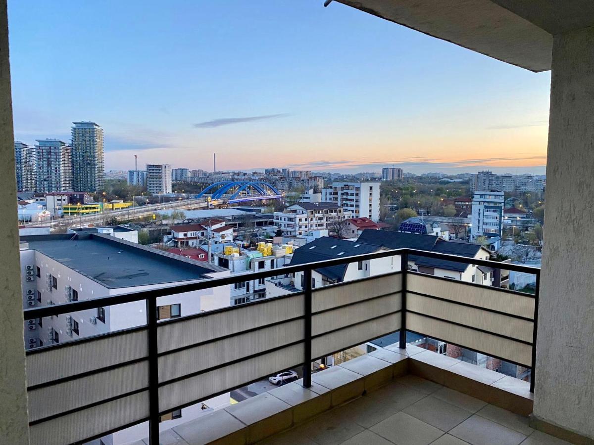 Sky Modern 1 Bedroom Apt W Free Parking Bucureşti Ngoại thất bức ảnh